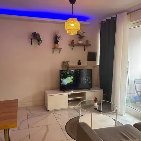 M35*marquer* Studio Apartment *